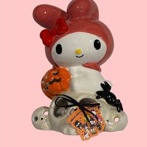 Blue Sky Halloween My Melody Figurine Skull Candle house